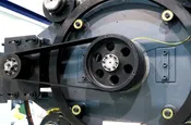 Система управления с серводвигателем